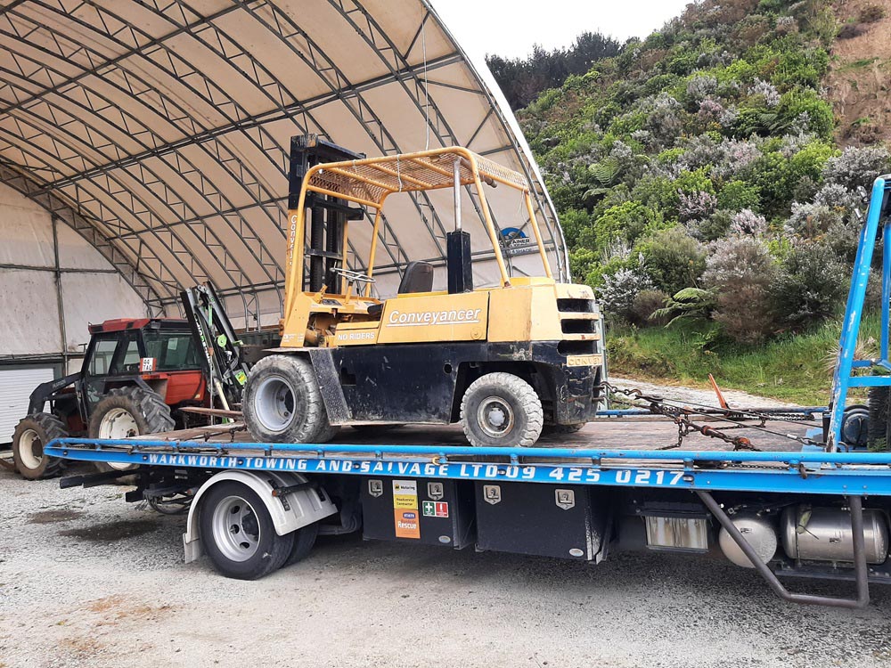 tow truck towing services